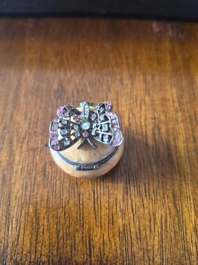 JAY STRONGWATER HAND SIGNED JAY S. 2002 PINK JEWELED 3D BUTTERFLY TRINKET BOX